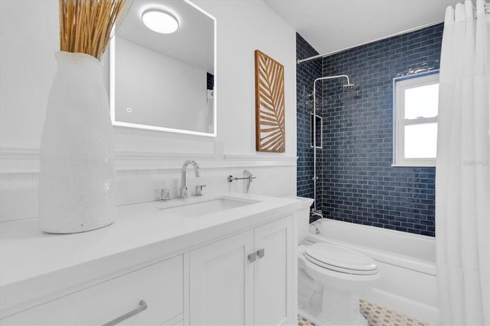 Image No.30-3 Bed Property for sale