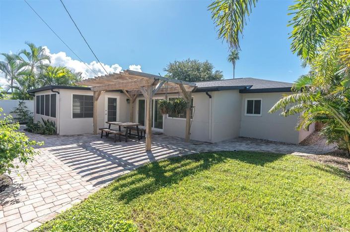 Image No.33-3 Bed Property for sale