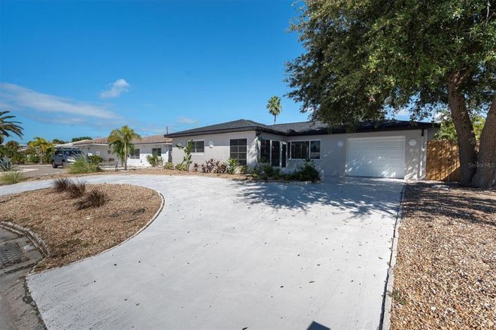 Image No.38-3 Bed Property for sale