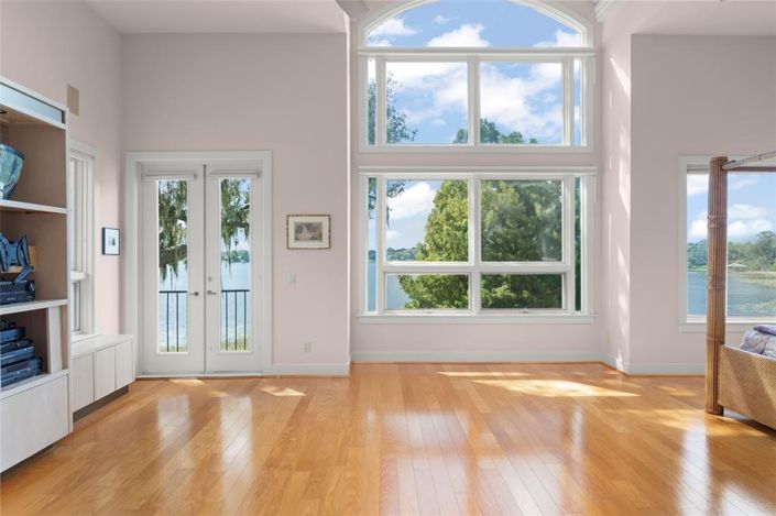 Image No.26-5 Bed Property for sale