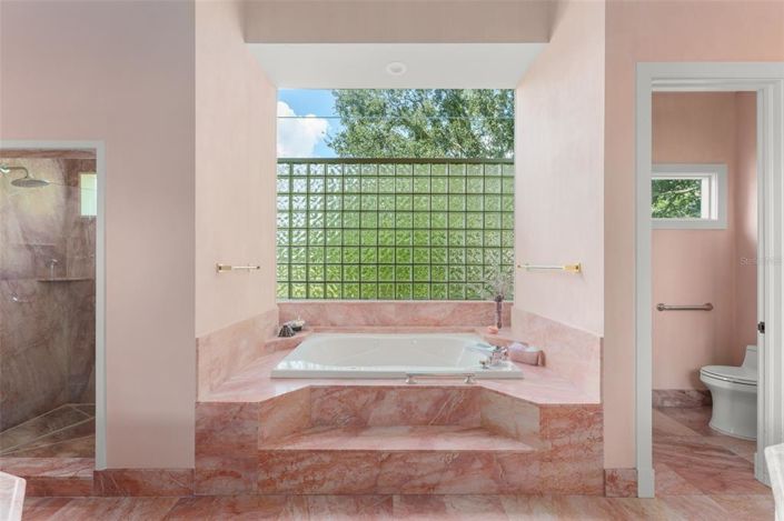 Image No.29-5 Bed Property for sale