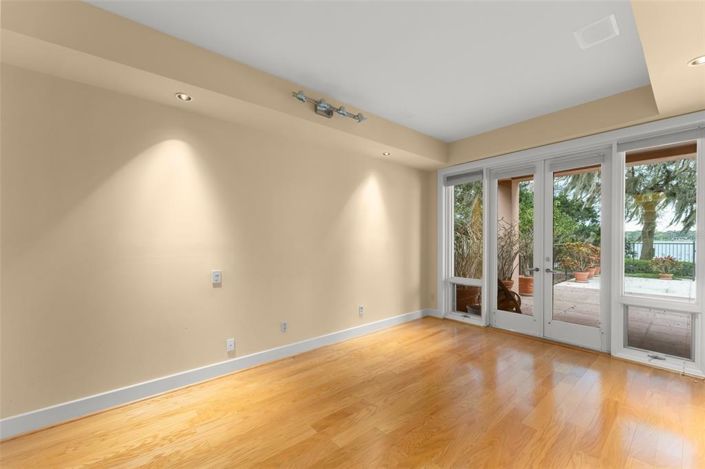 Image No.34-5 Bed Property for sale