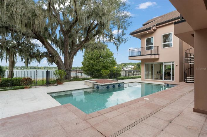 Image No.45-5 Bed Property for sale