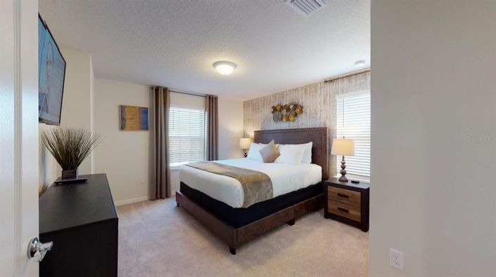 Image No.17-7 Bed Property for sale