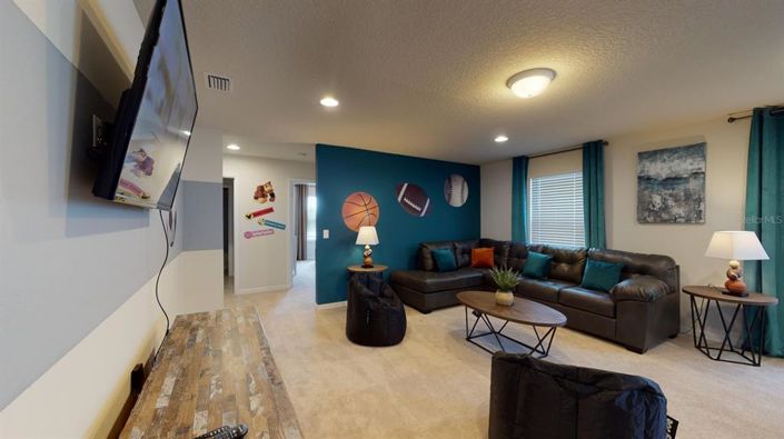 Image No.18-7 Bed Property for sale