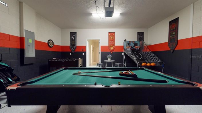 Image No.24-7 Bed Property for sale