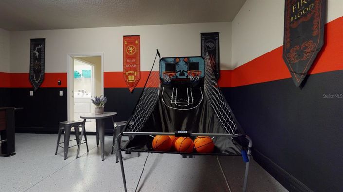 Image No.26-7 Bed Property for sale