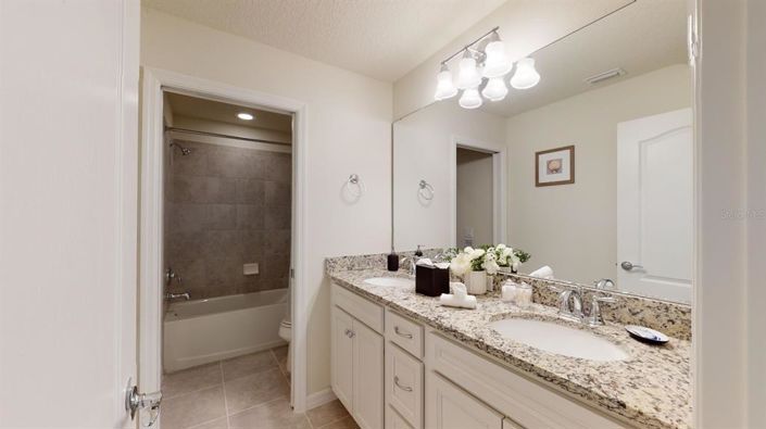 Image No.34-7 Bed Property for sale