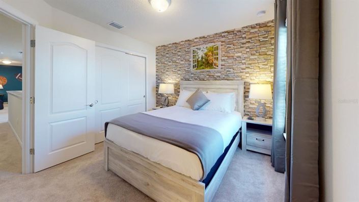 Image No.43-7 Bed Property for sale