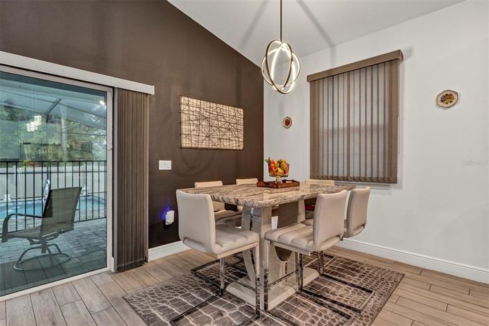 Image No.18-4 Bed Property for sale