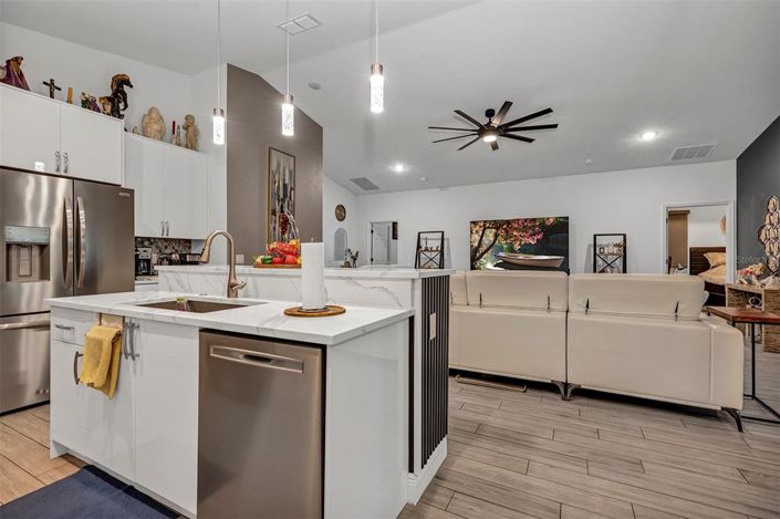 Image No.20-4 Bed Property for sale