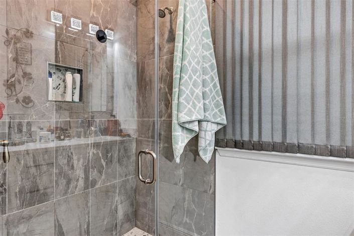 Image No.38-4 Bed Property for sale