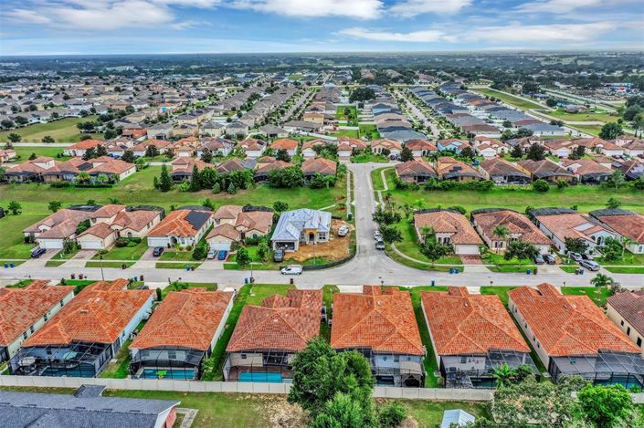 Image No.45-4 Bed Property for sale