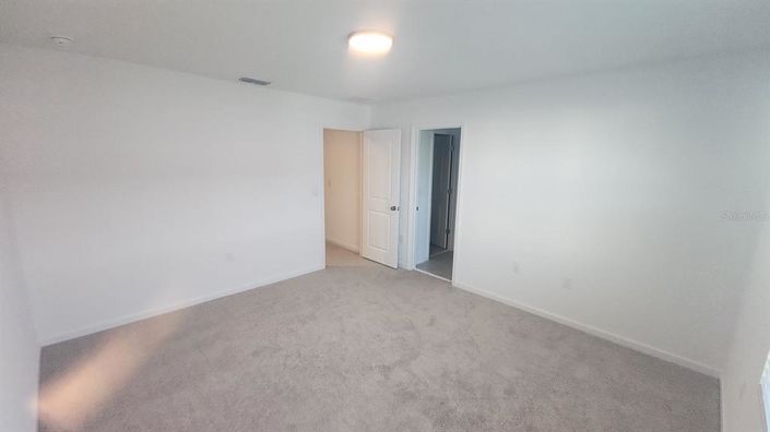 Image No.14-3 Bed Townhouse for sale