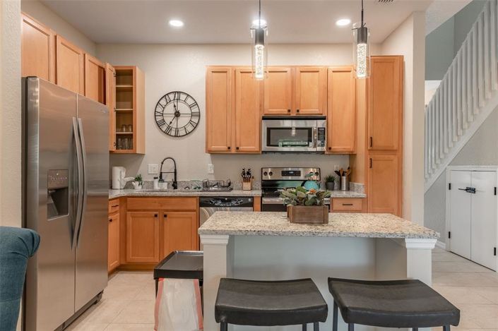 Image No.17-4 Bed Townhouse for sale