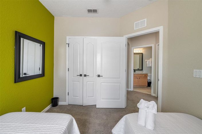 Image No.28-4 Bed Townhouse for sale