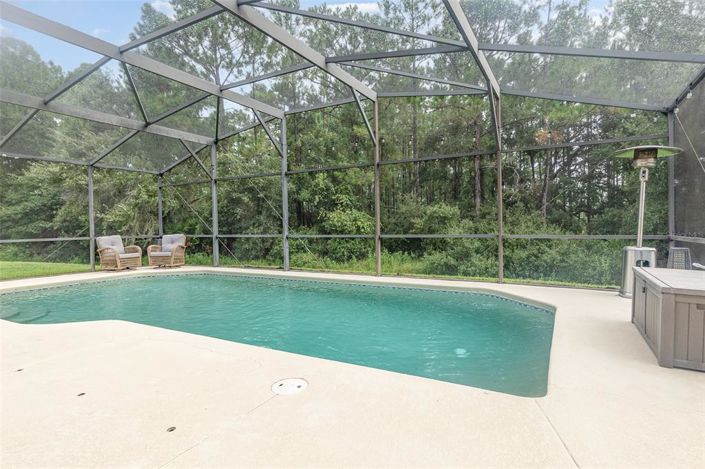 Image No.2-6 Bed Property for sale