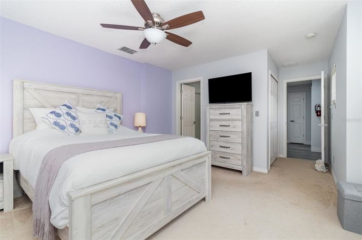 Image No.35-6 Bed Property for sale