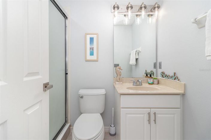 Image No.37-6 Bed Property for sale