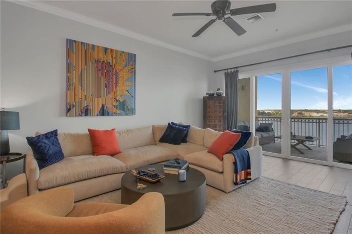 Image No.12-2 Bed Property for sale