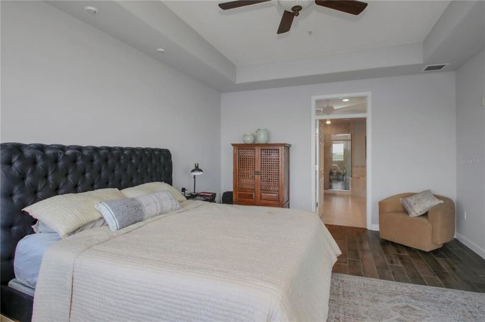 Image No.16-2 Bed Property for sale