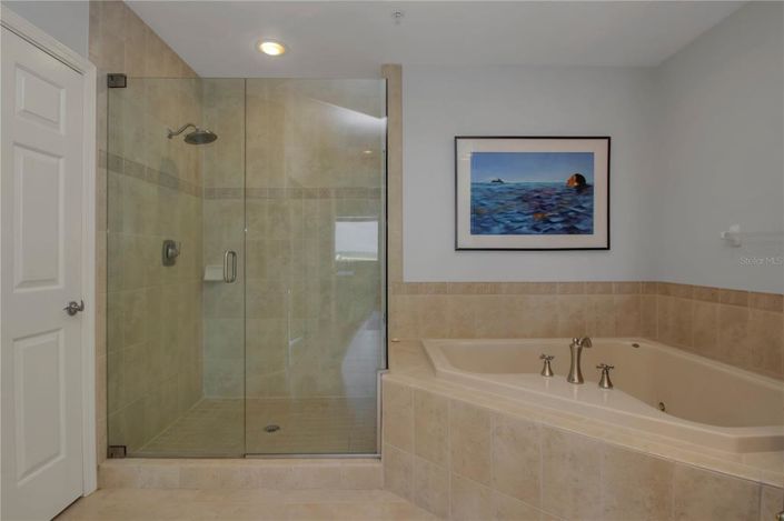 Image No.19-2 Bed Property for sale