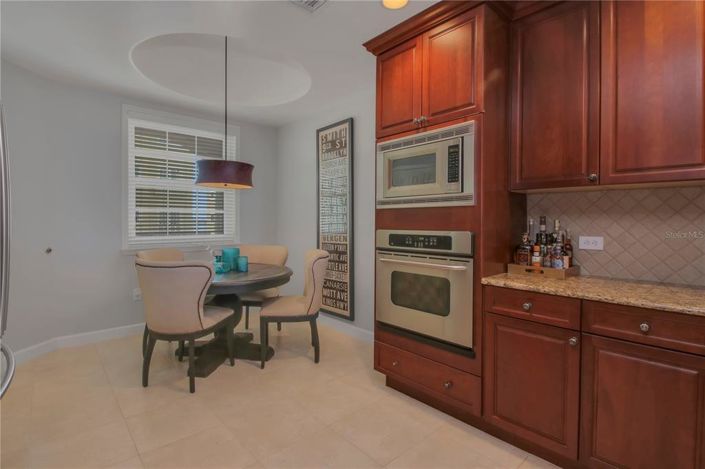 Image No.6-2 Bed Property for sale