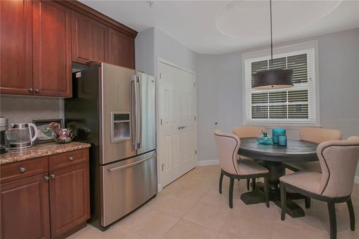 Image No.7-2 Bed Property for sale