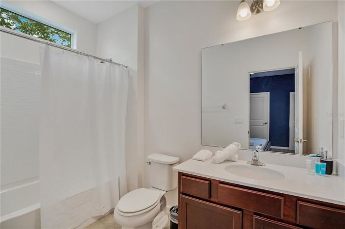 Image No.16-15 Bed Property for sale