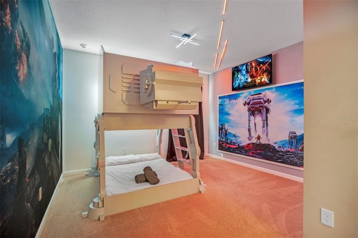 Image No.25-15 Bed Property for sale