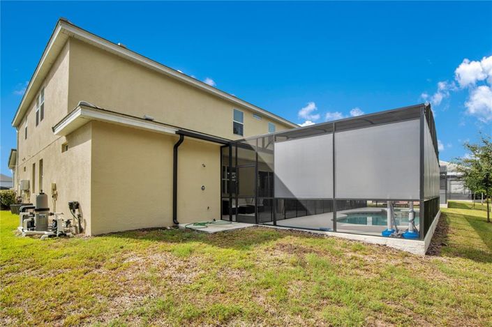 Image No.33-15 Bed Property for sale