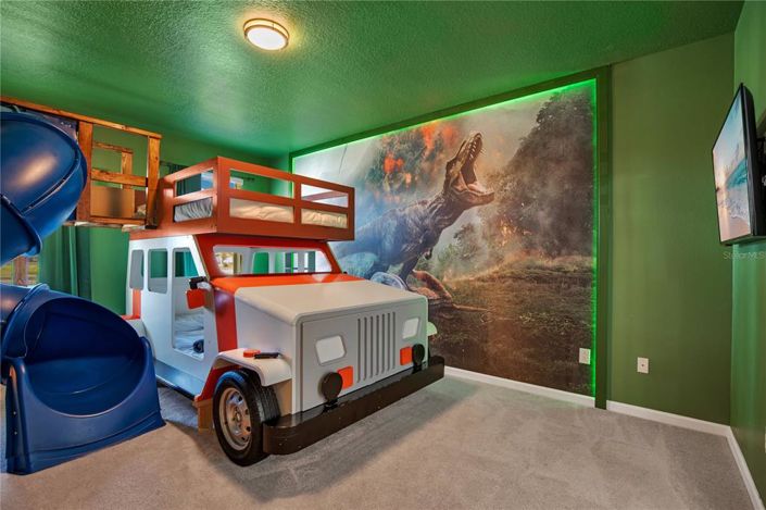 Image No.7-15 Bed Property for sale