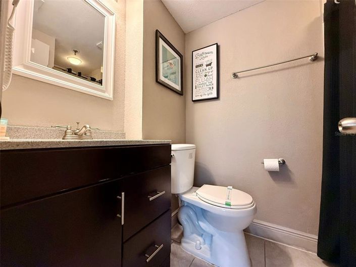 Image No.15-2 Bed Property for sale