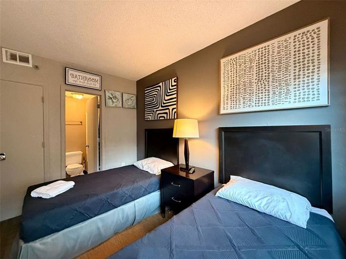 Image No.5-2 Bed Property for sale