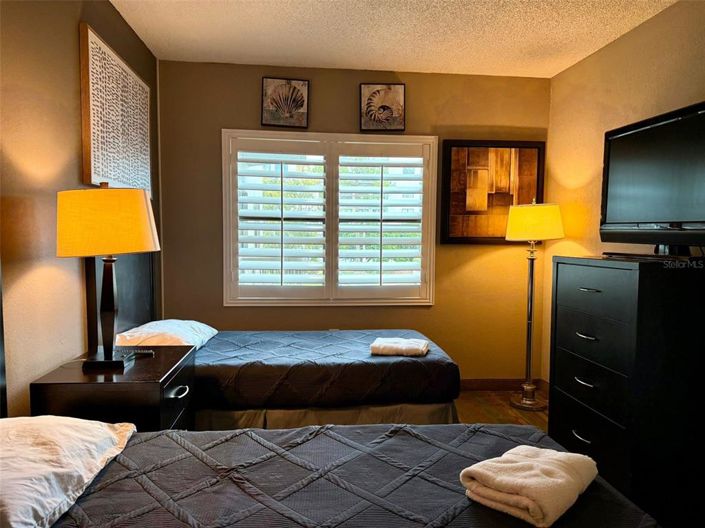 Image No.6-2 Bed Property for sale