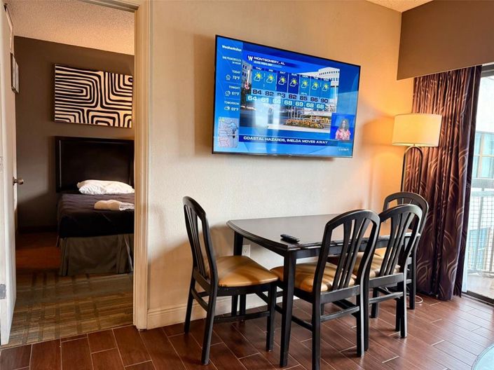 Image No.9-2 Bed Property for sale