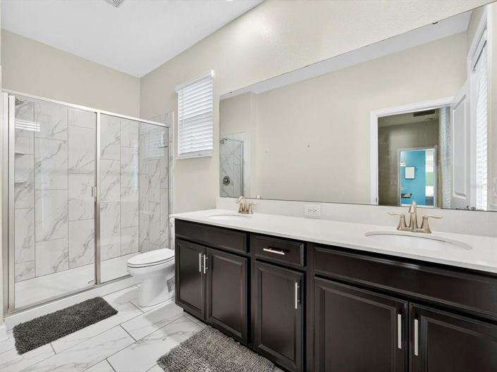 Image No.16-5 Bed Property for sale