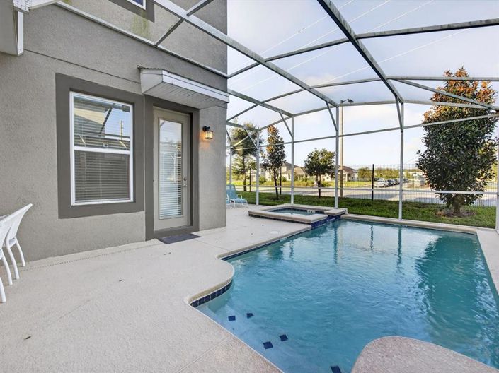 Image No.4-5 Bed Property for sale