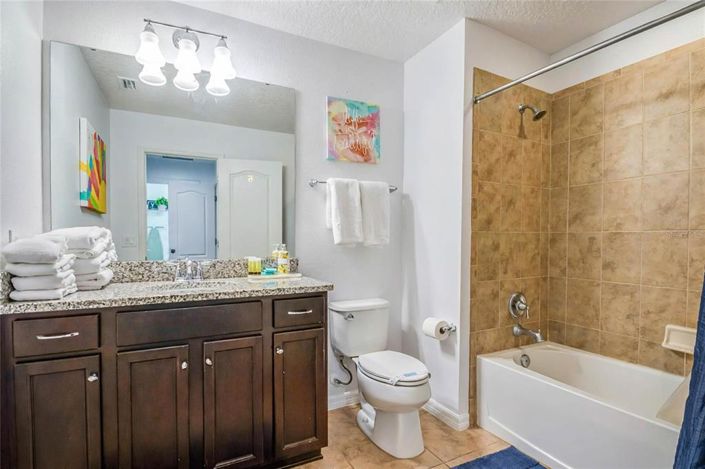 Image No.32-5 Bed Property for sale