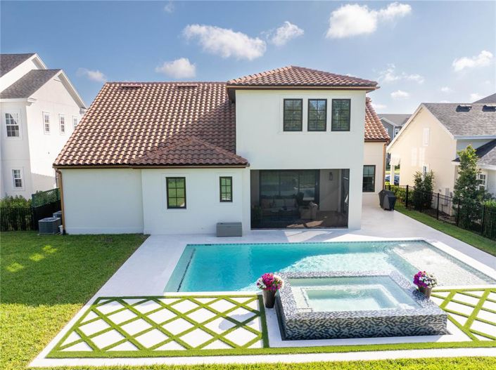 Image No.11-5 Bed Property for sale