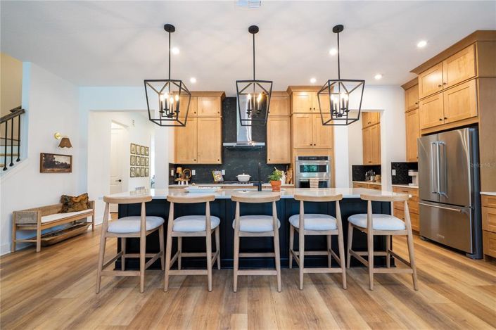 Image No.24-5 Bed Property for sale