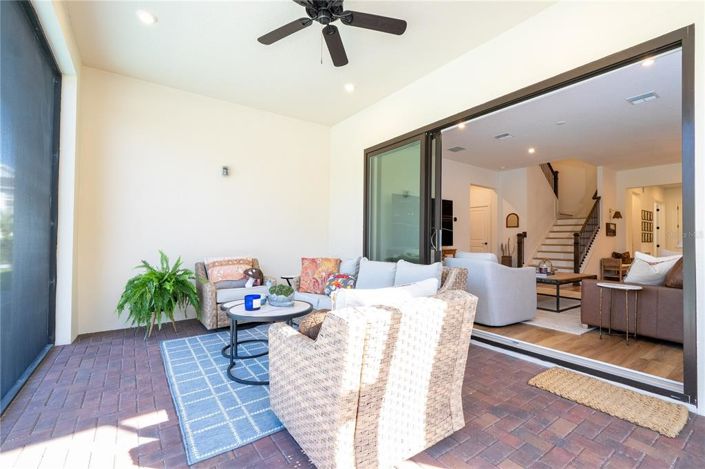 Image No.42-5 Bed Property for sale