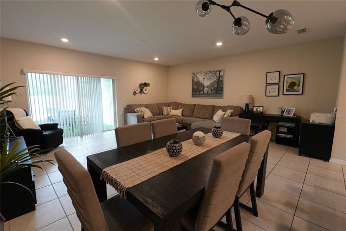 Image No.14-3 Bed Townhouse for sale