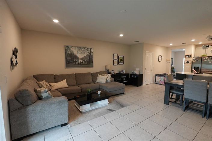 Image No.15-3 Bed Townhouse for sale