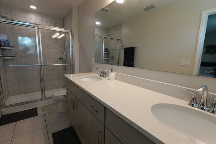 Image No.40-3 Bed Townhouse for sale