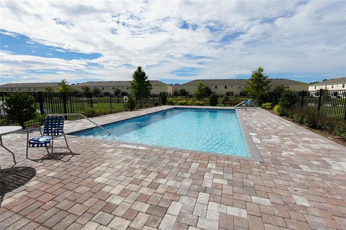 Image No.50-3 Bed Townhouse for sale