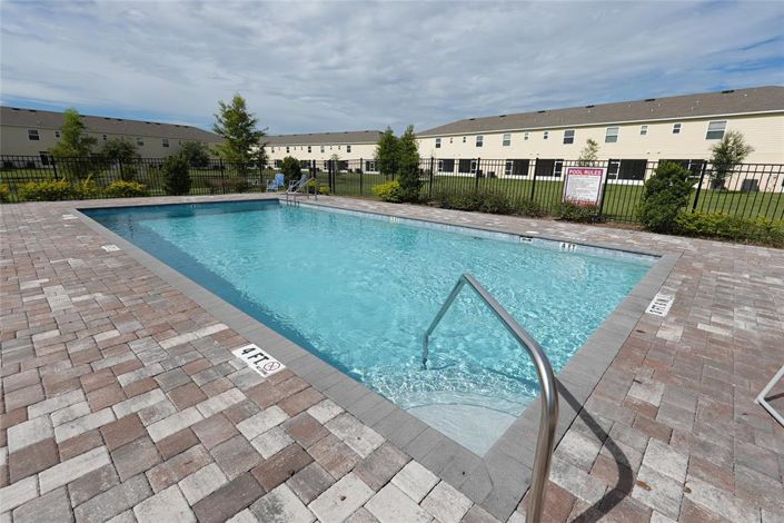 Image No.51-3 Bed Townhouse for sale