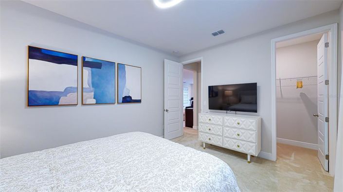 Image No.40-5 Bed Property for sale