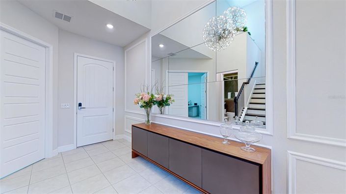 Image No.5-5 Bed Property for sale