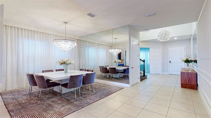 Image No.9-5 Bed Property for sale